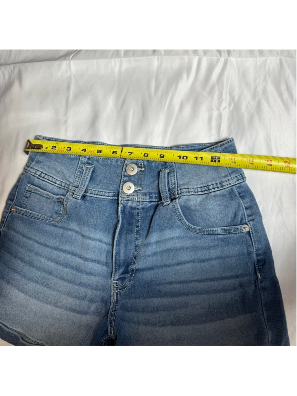 Juniors No Boundaries Jean Shorts Size 11 Blue - Picture 6 of 7